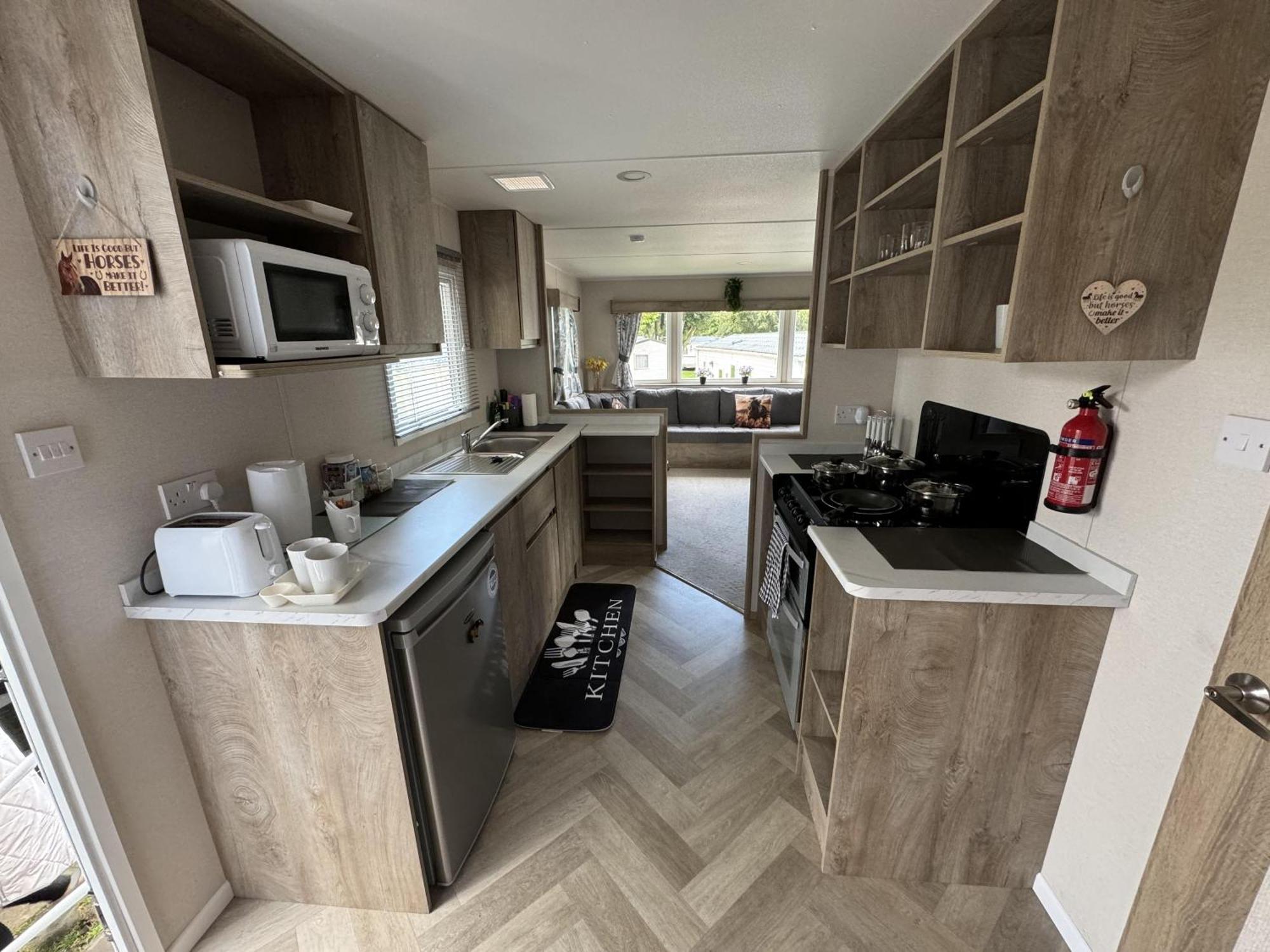 Berwick-Upon-Tweed - Caravan - Sleeps 6 - Parking Exterior foto